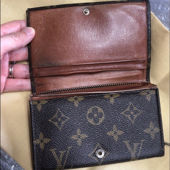 Louis Vuitton wallet - Picture 2 of 5